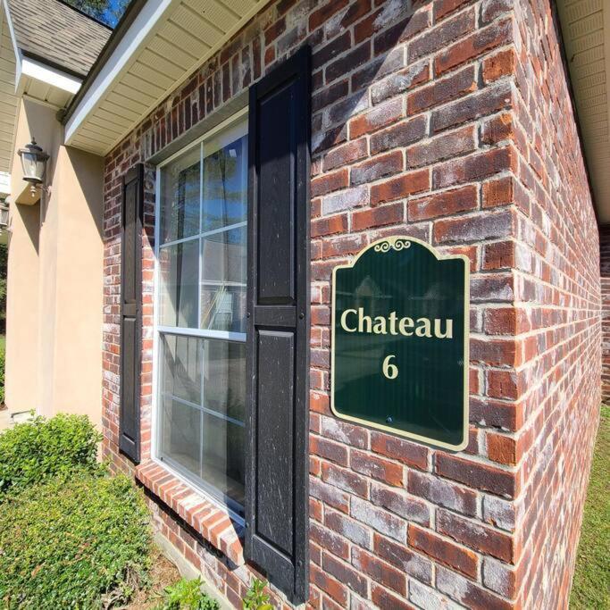 Chateau 6 Hammond Exterior photo