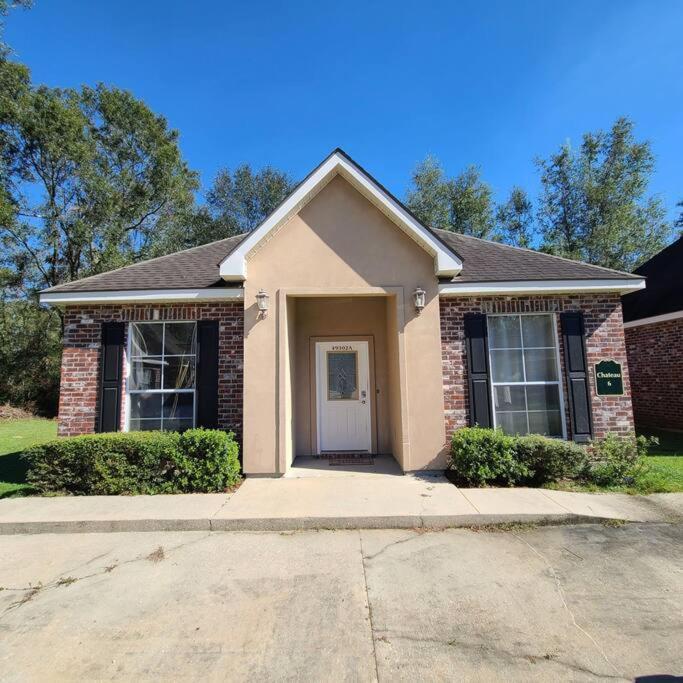 Chateau 6 Hammond Exterior photo